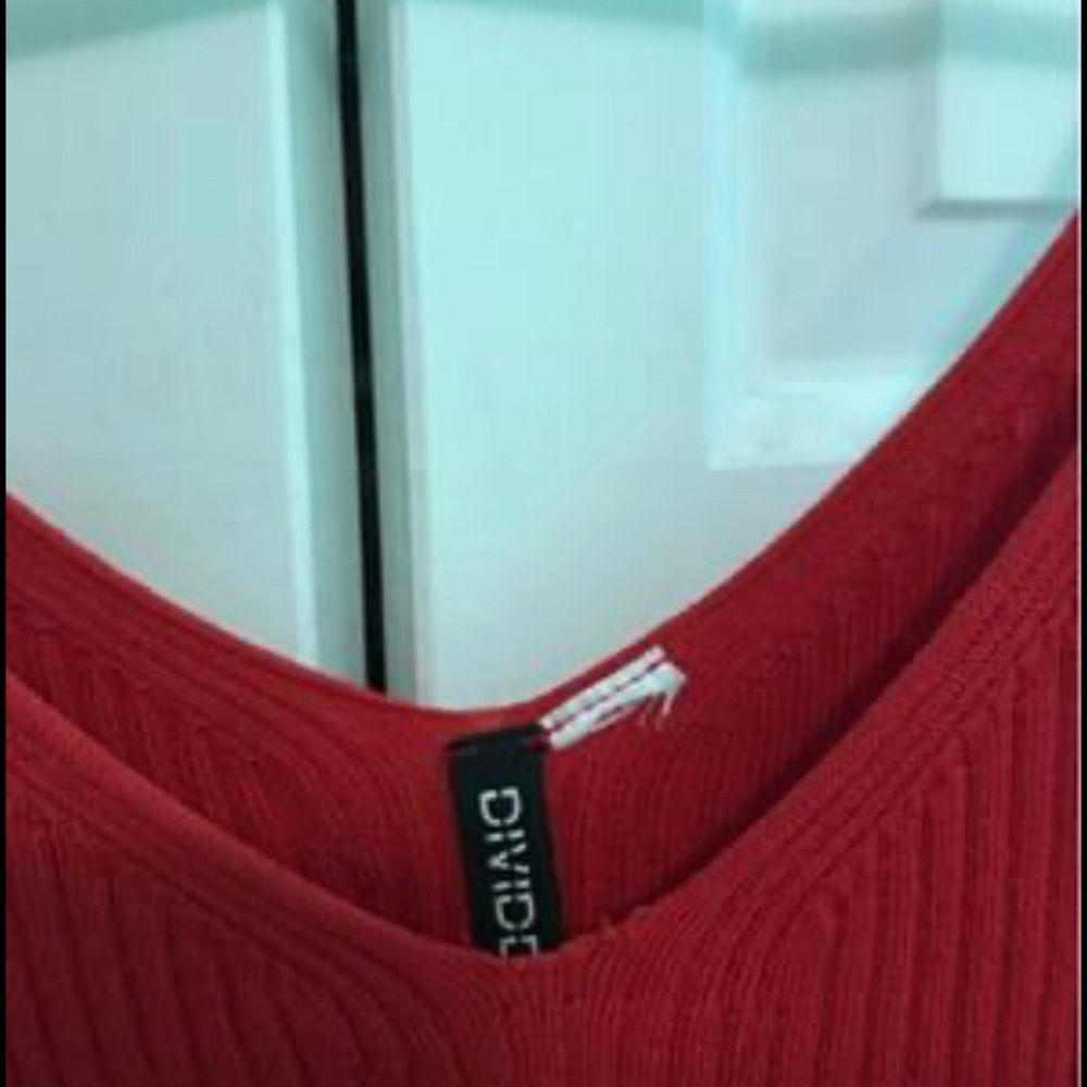 Red Ribbed Tank Top - Picture 2 of 2